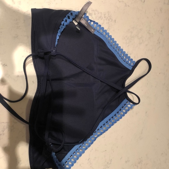 Aerie High Neck Swim Top Size Medium NWT - Picture 3 of 3